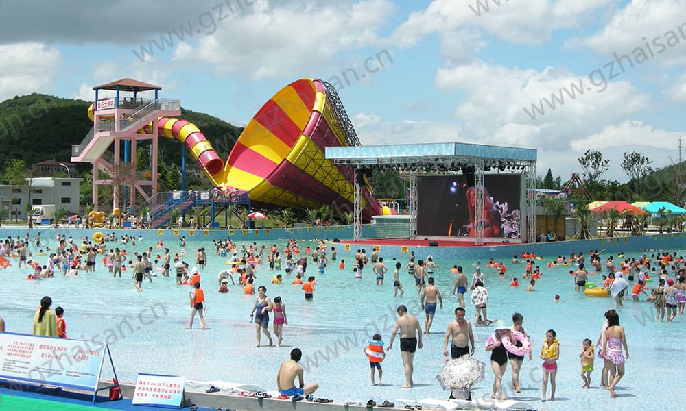 浙江宁波东钱湖水上乐园大喇叭、造浪池