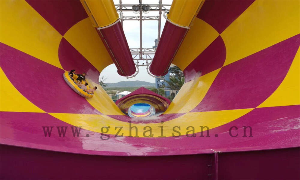 如何进行水上乐园设备的防锈处理？