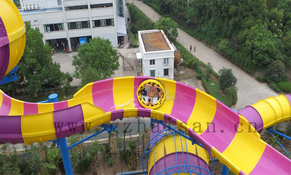 巧用水上乐园设备搭配，打造受欢迎的园子