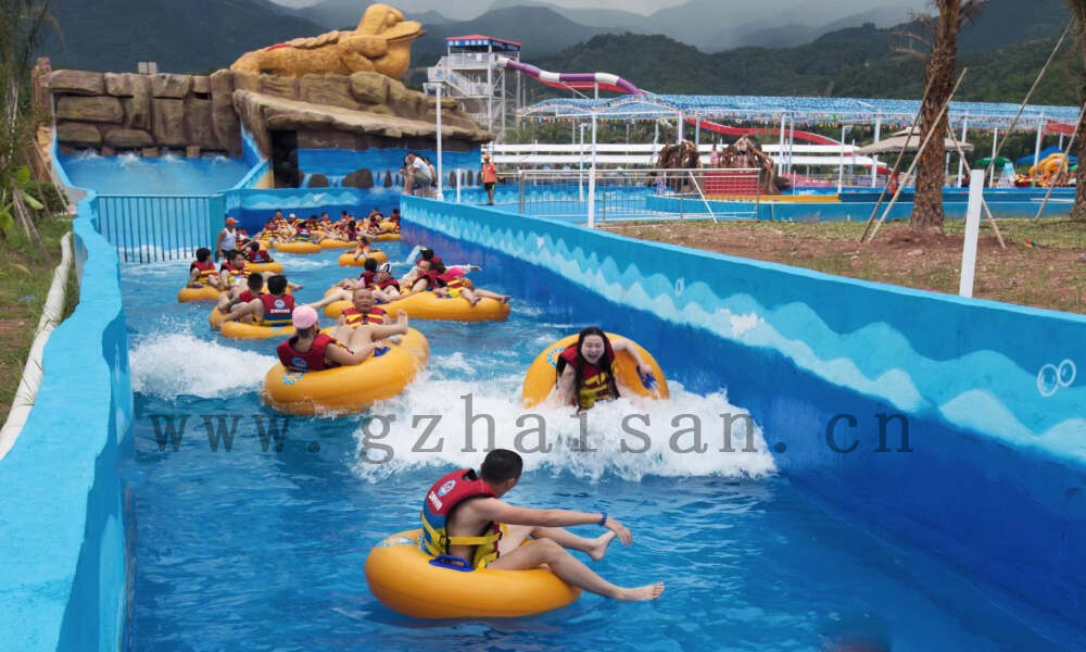 大型水上乐园设备在水上乐园中的重要性